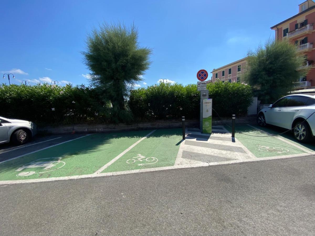 La Casa Al Mare A Lavagna Lägenhet Exteriör bild